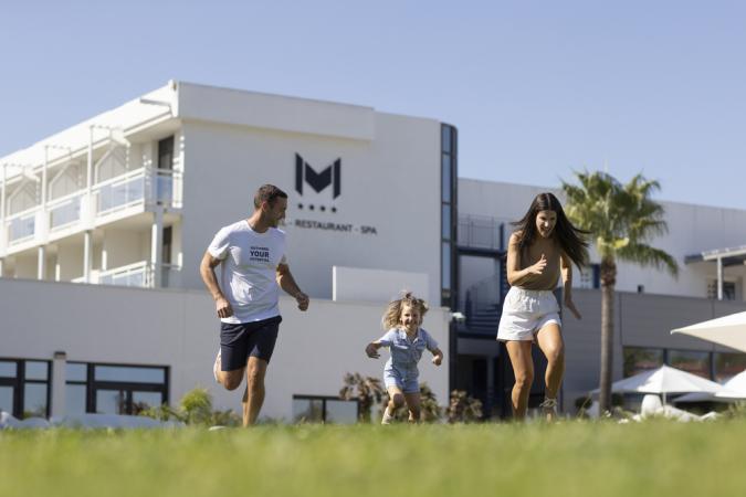 10 Tips while traveling with your Kids to Mouratoglou Hotel & Resort