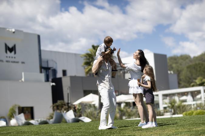 Comment le club enfant améliore les vacances familiales