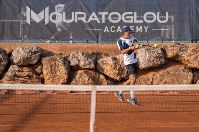 Top 10 des sports à essayer pendant vos vacances au Mouratoglou Resort